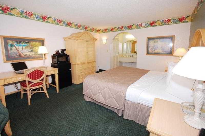Clarion Hotel Fort Myers Ngoại thất bức ảnh